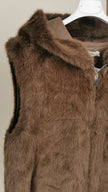 Kunstfellweste mit Kapuze in Taupe