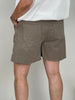 Bestickte Jeans-Shorts mit Blüten-Details in Taupe