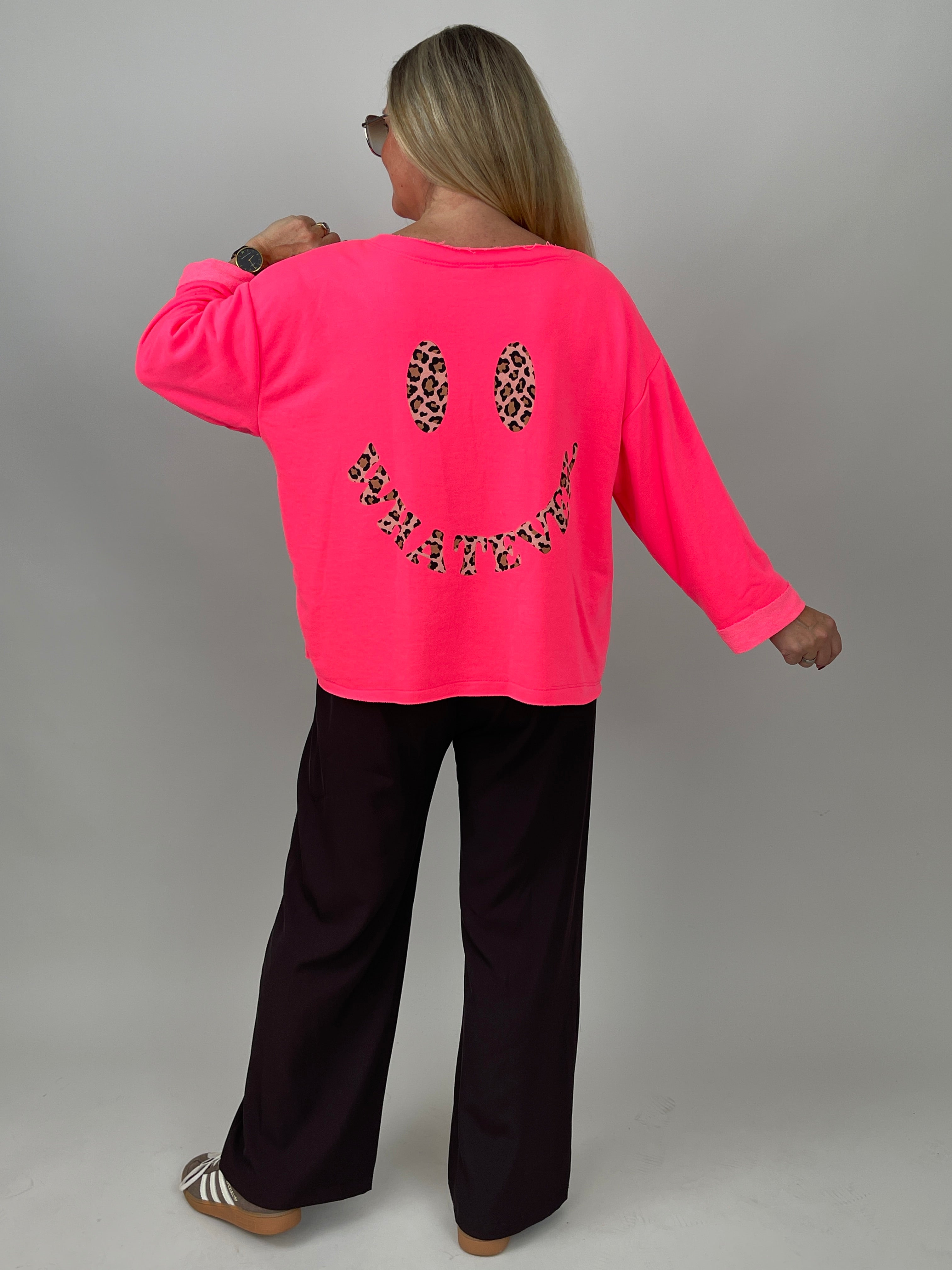 Sweatshirt Leo Smiley in Neonpink