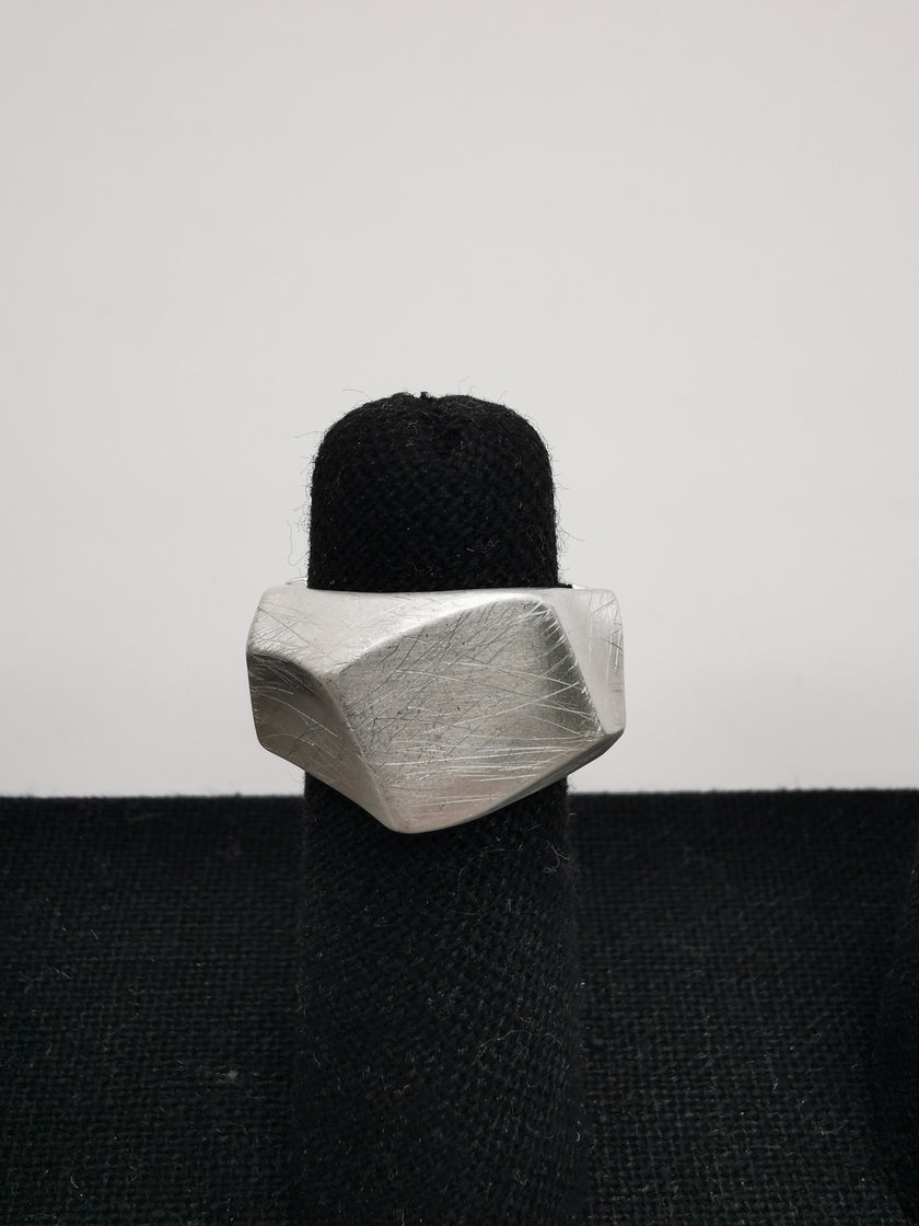 Silberner Ring mit Kantiger Struktur Art. 3660