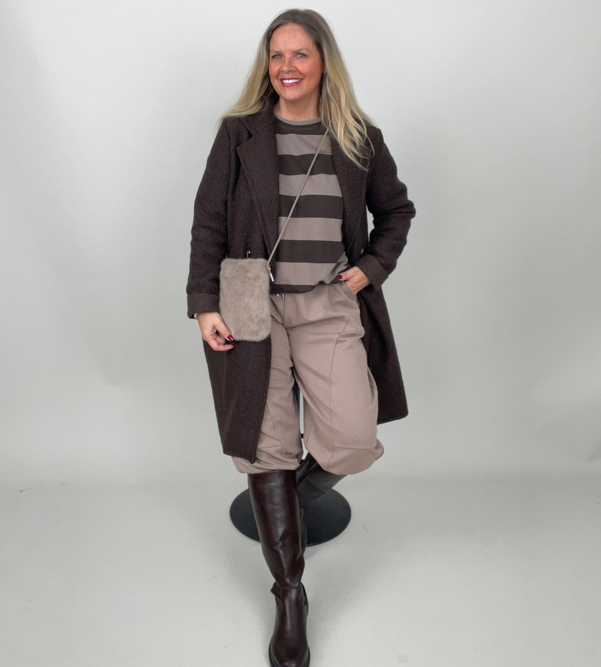 Sweatshirt mit Blockstreifen in Mokka/Taupe