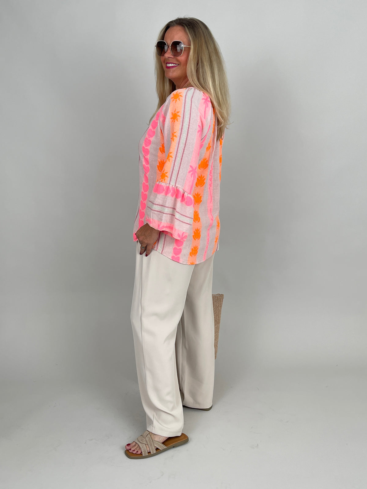 Boho-Bluse mit Neonstickerei in Pink/Orange