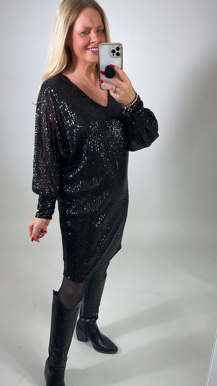 Kleid mit weitem Ärmel und Pailletten in Schwarz Artikel 5457