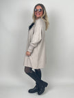 Pulloverkleid mit Stehkragen in Beige