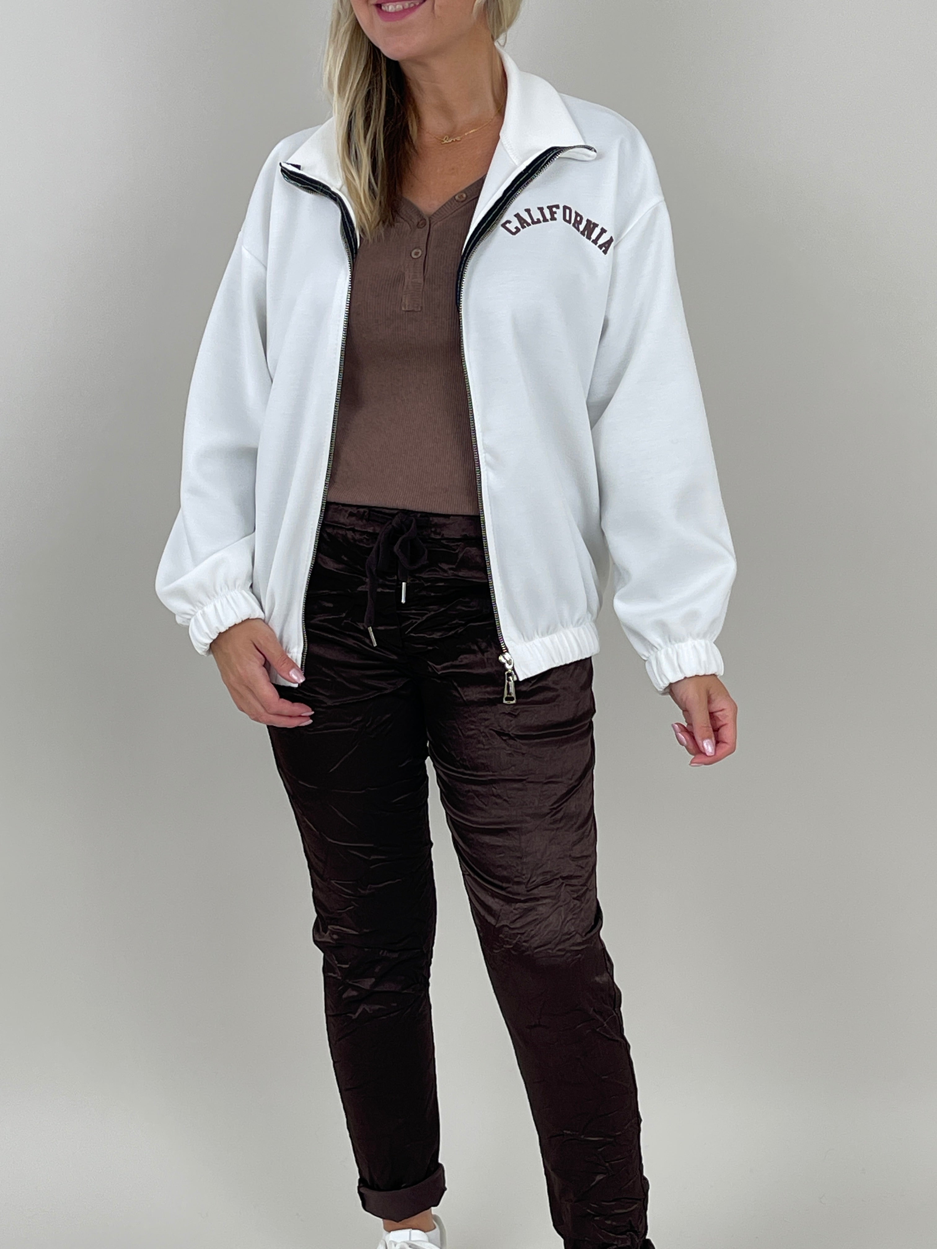 Sweatjacke mit Schriftzug in Offwhite Artikel 6263
