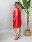 Kleid mit Kontrastnähten Streifen in Rot/Pink