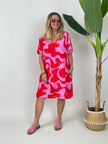 Kleid Muster in Rot/Pink