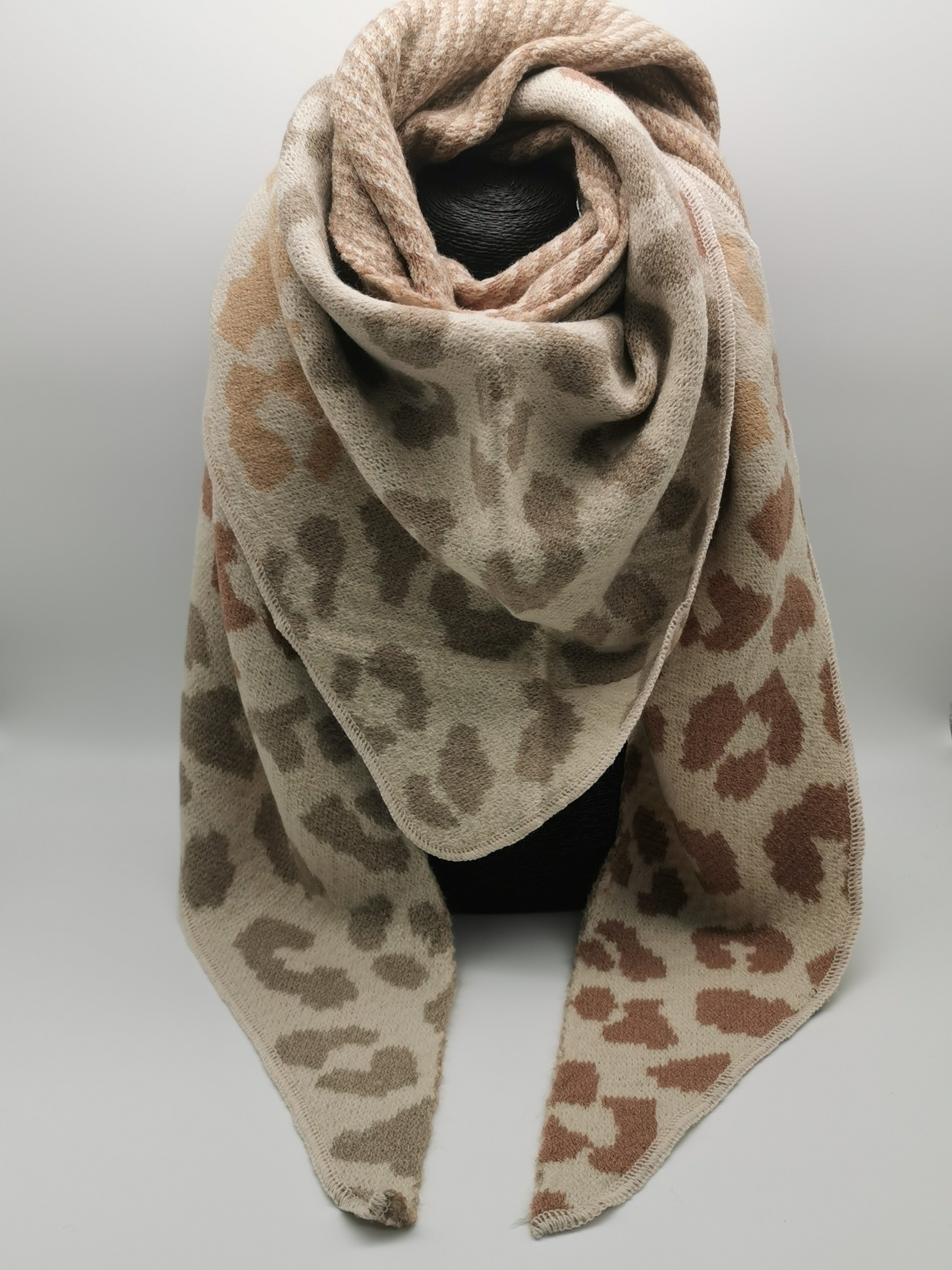 Dreieckstuch Leo Camel/ Beige Art. 6496