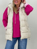 Steppweste mit dezentem Schimmer in Beige
