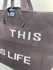 Stylischer Shopper in Mokka