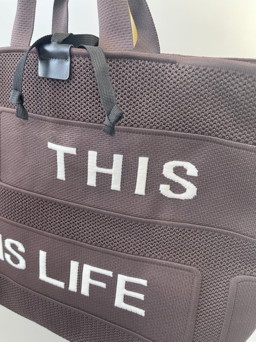 Stylischer Shopper in Mokka