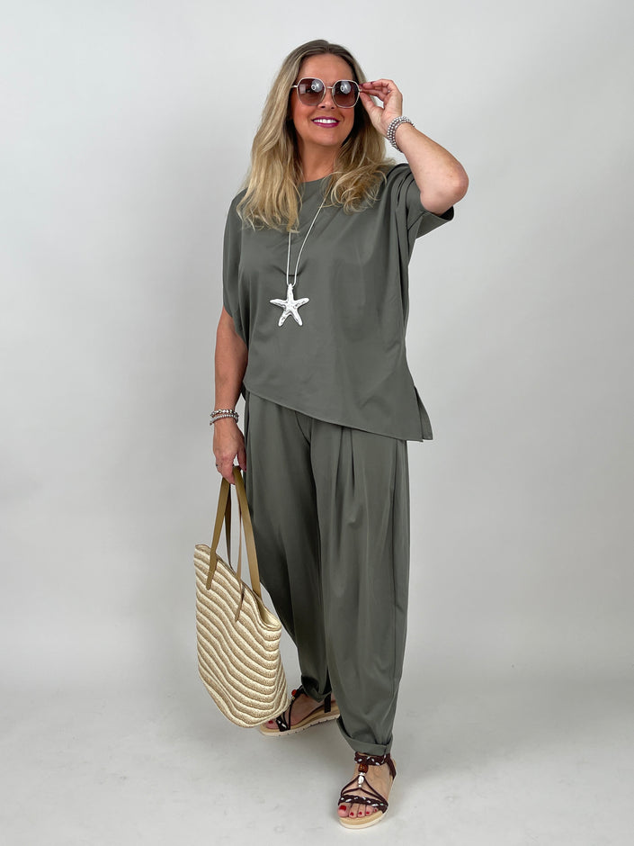 Hose Bundfalten Butterstoff in Khaki