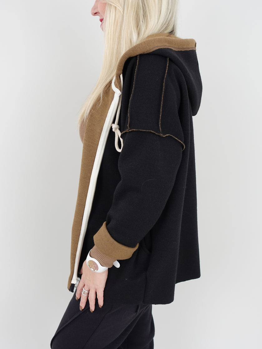 Jacke mit Kapuze Feinstrick in Schwarz/Camel Artikel 6528