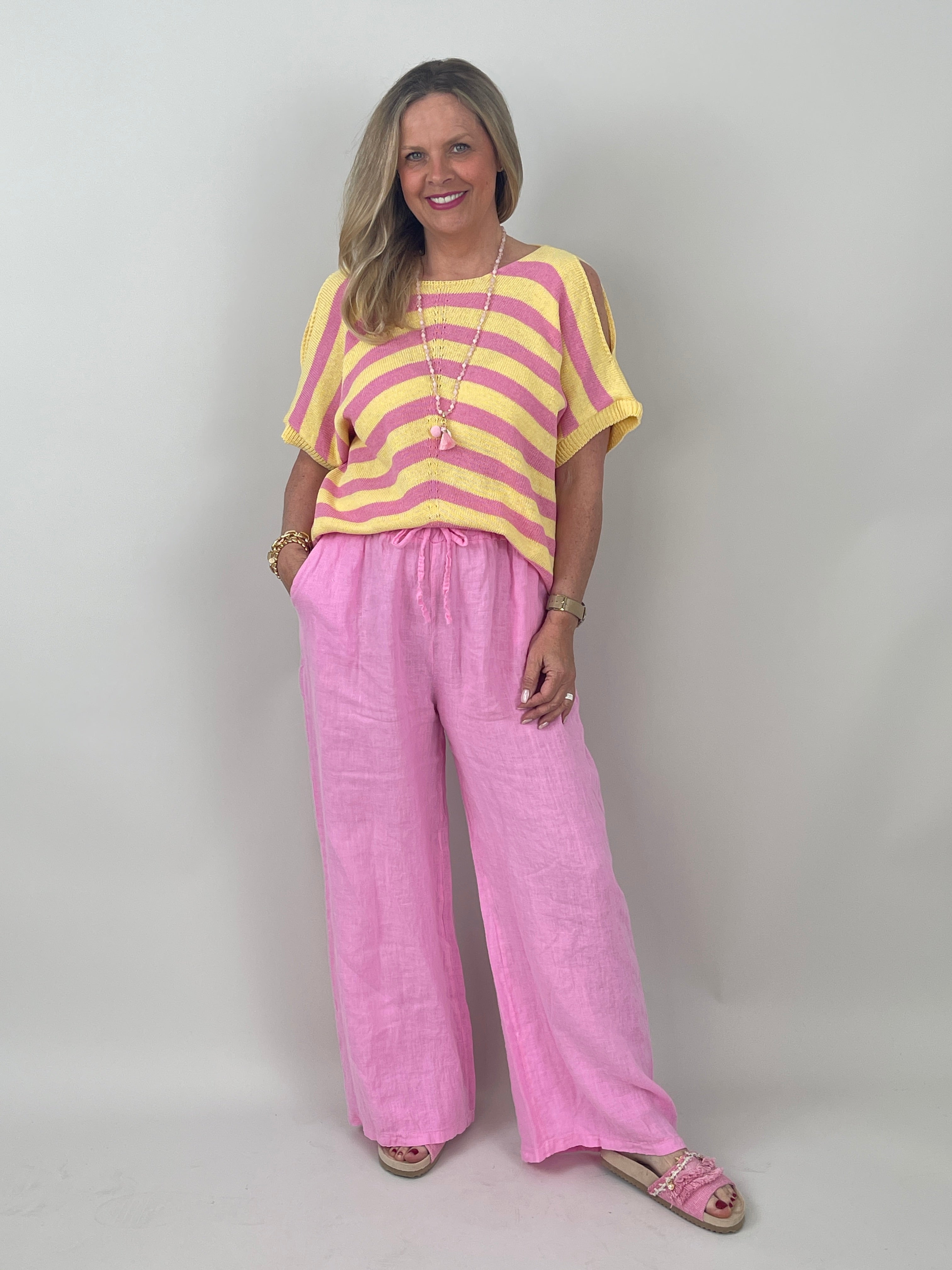 Leichter Strickpulli in Gelb/Pink