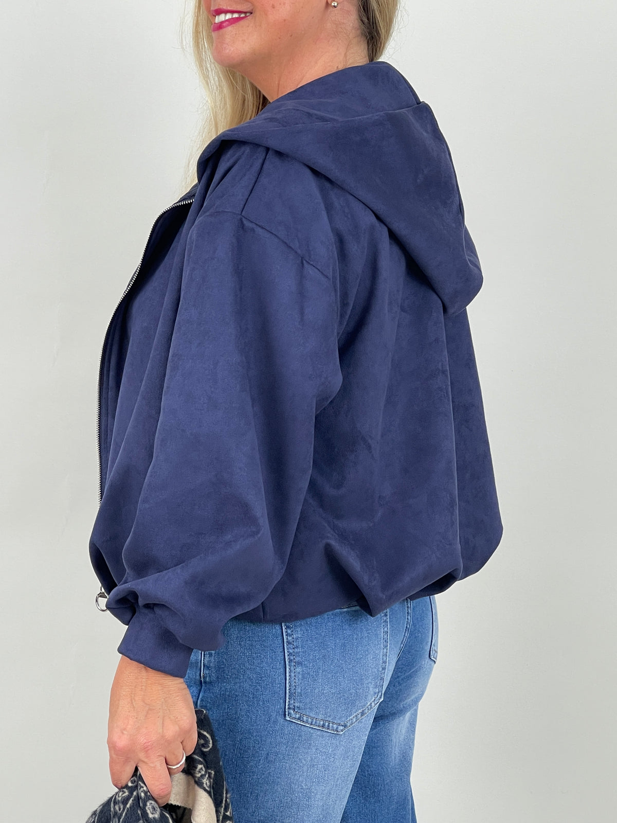Jacke mit Kapuze in Velours-Optik in Marine