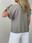 Blusenshirt mit Kette in Taupe