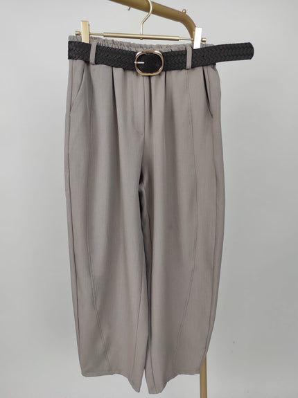 Hose mit Flechtgürtel in Helltaupe