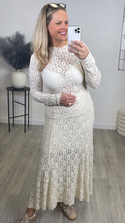 Spitzenrock in Beige