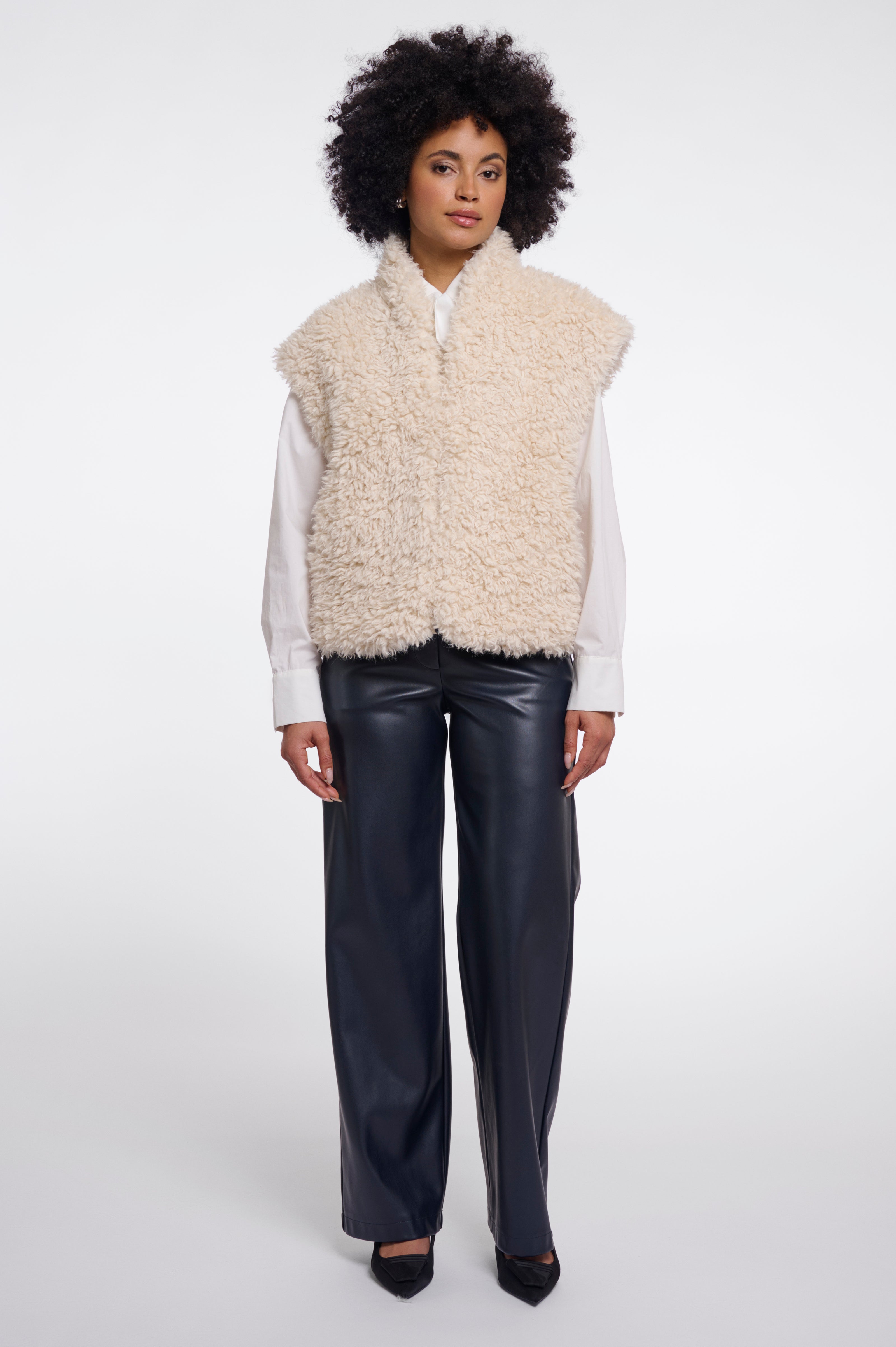 Weste Freya von Rino&Pelle in Birch