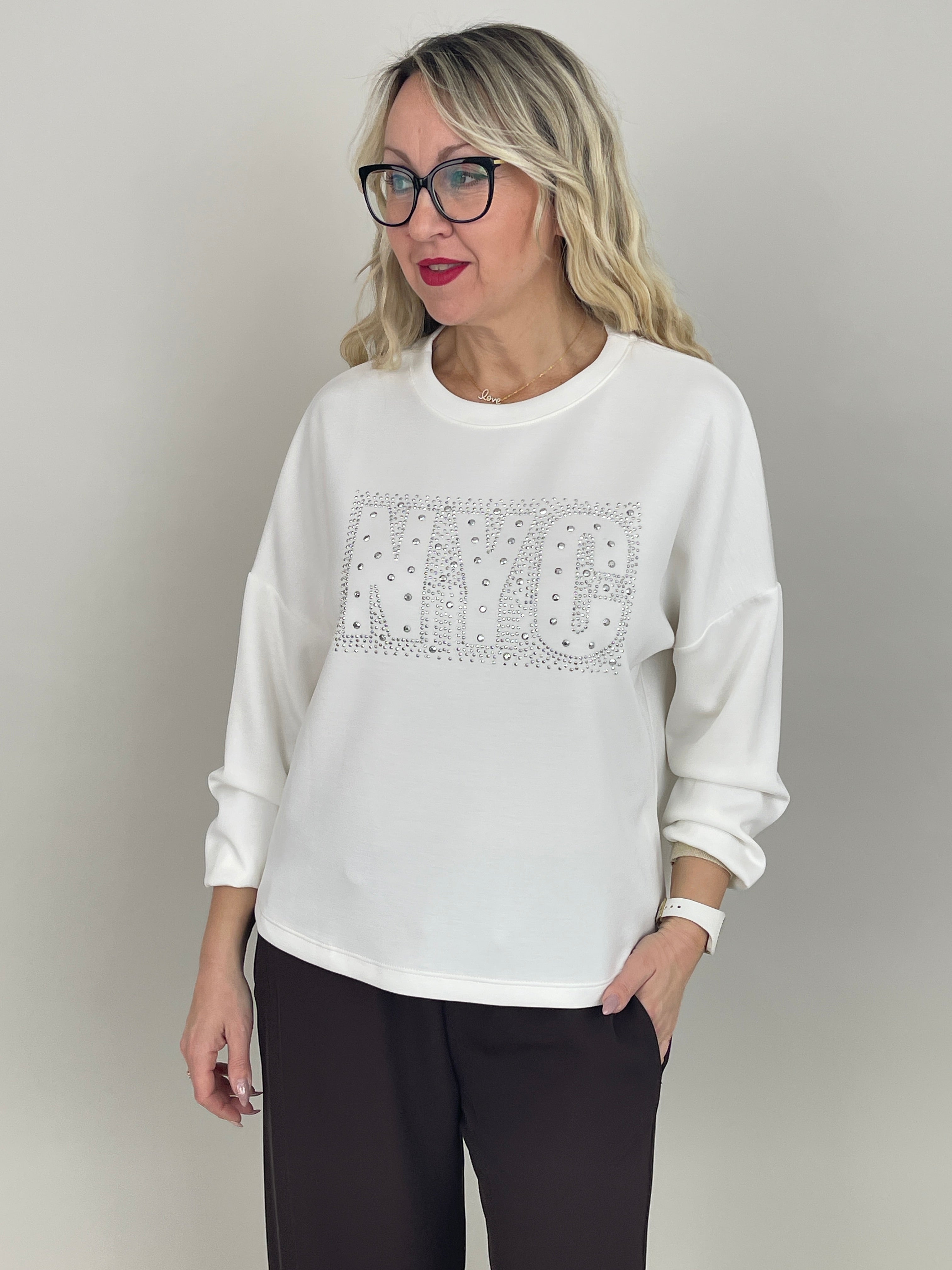 Sweatshirt Soft mit Nieten in Weiß