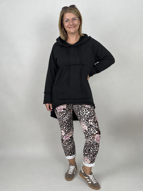 Langer Hoodie in Schwarz