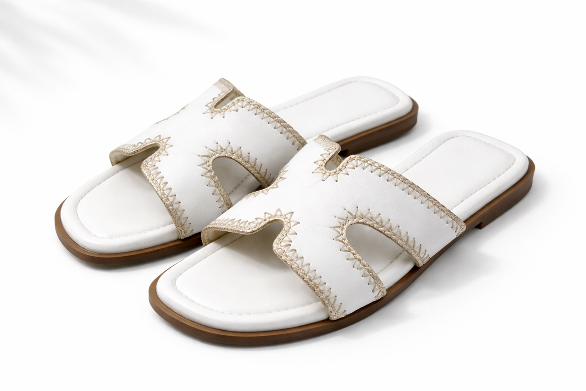 Sandalen in Weiß