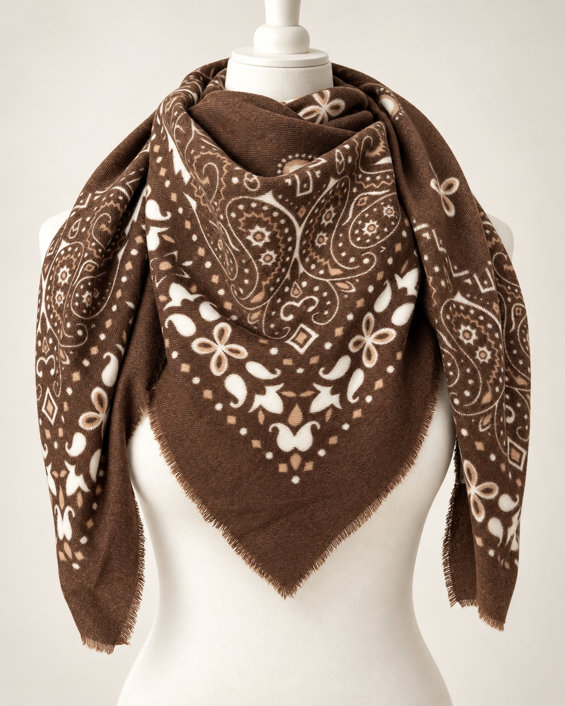 Dreieckstuch mit Paisley-Muster in Braun/Creme