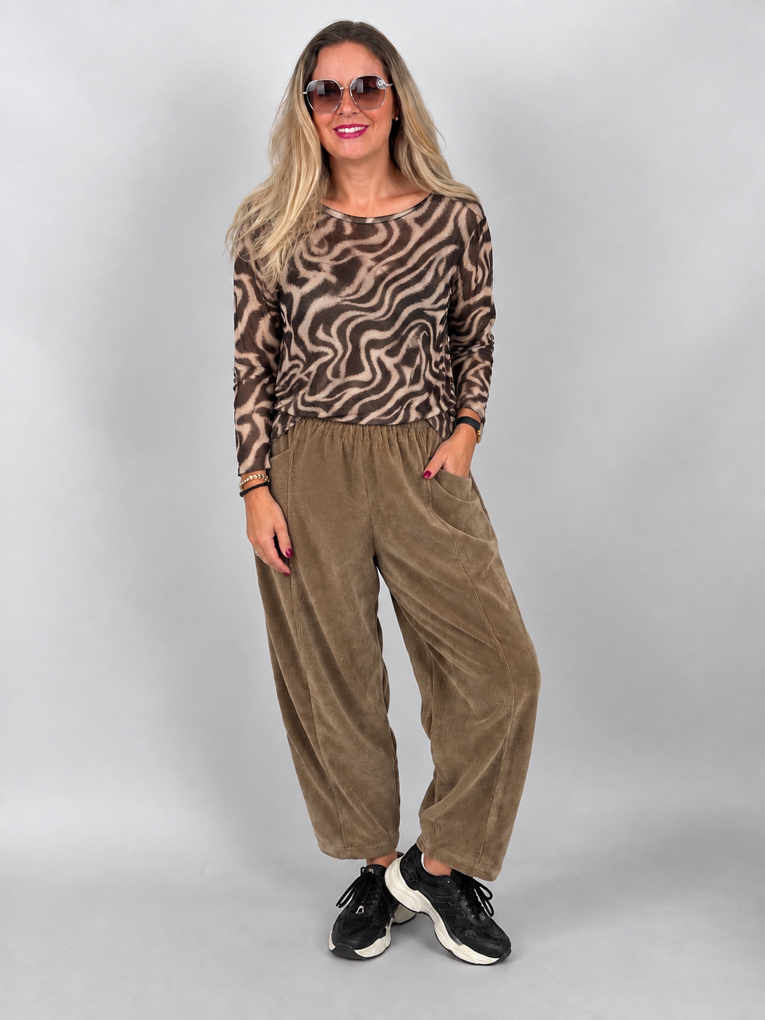 Cashmere Shirt mit Animal-Wave-Print Größe 2 tragbar bis ca. 42/44