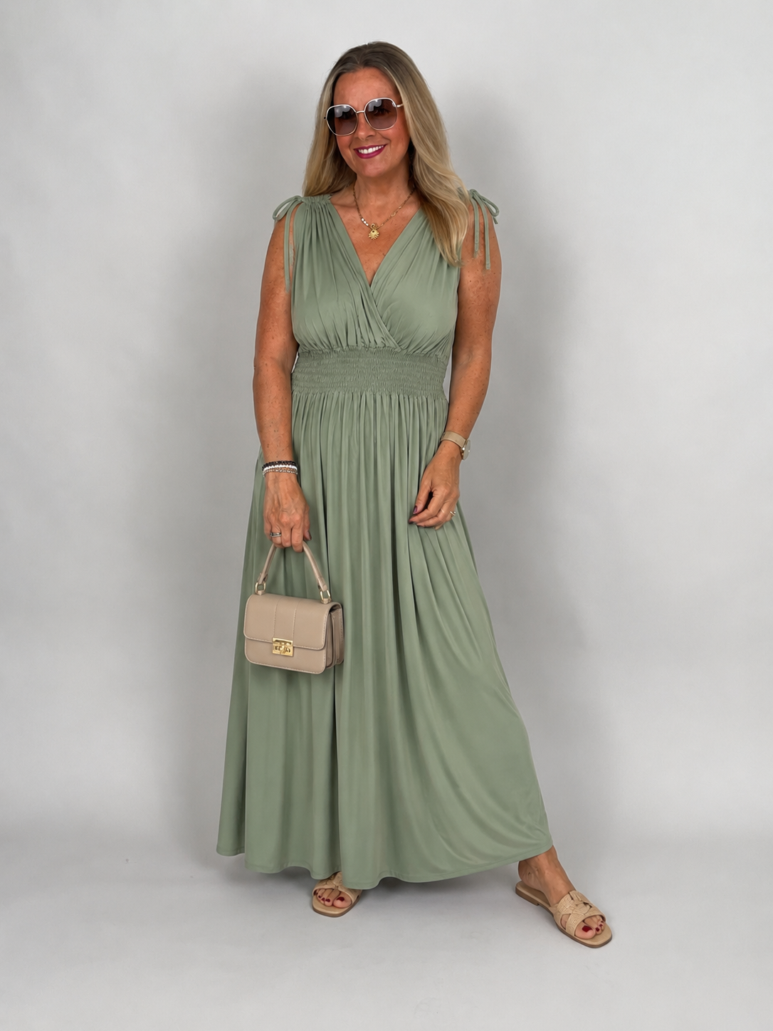 Kleid Maxi Kofferstoff Binde-Details Uni in Khaki