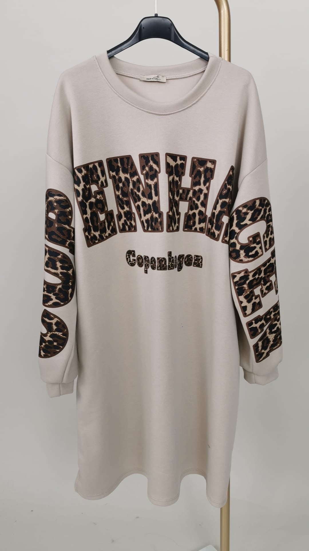 Sweatshirtkleid Copenhagen-Leoprint in Beige