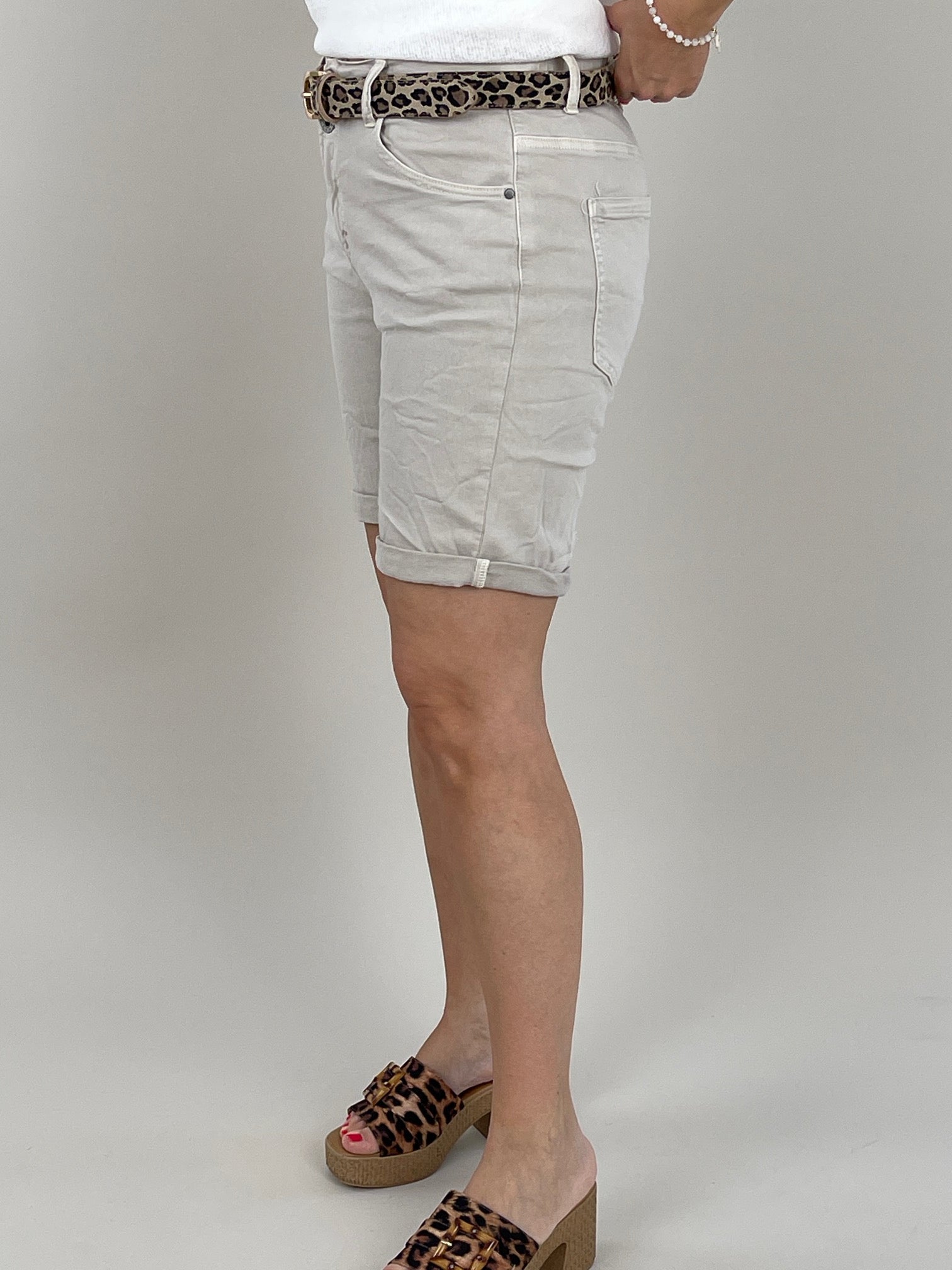 Jeans Shorts in Beige Artikel 6124