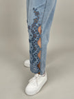 Modische 7/8 Jeans  mit Lochstickerei