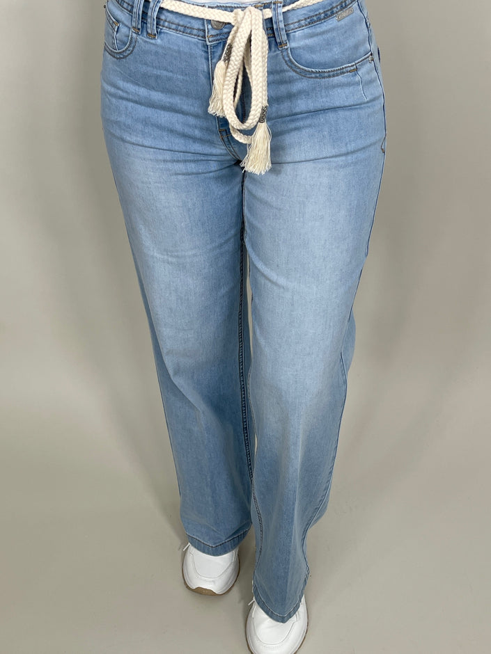Jeans Wide Leg von Red Button mit Bindegürtel Artikel RB5629