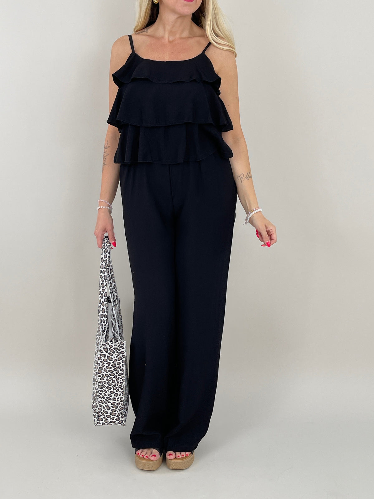 Jumpsuit Volants in Schwarz
