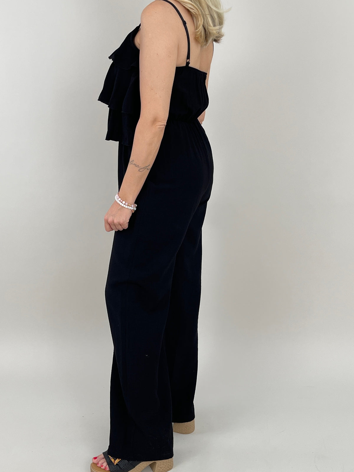Jumpsuit Volants in Schwarz