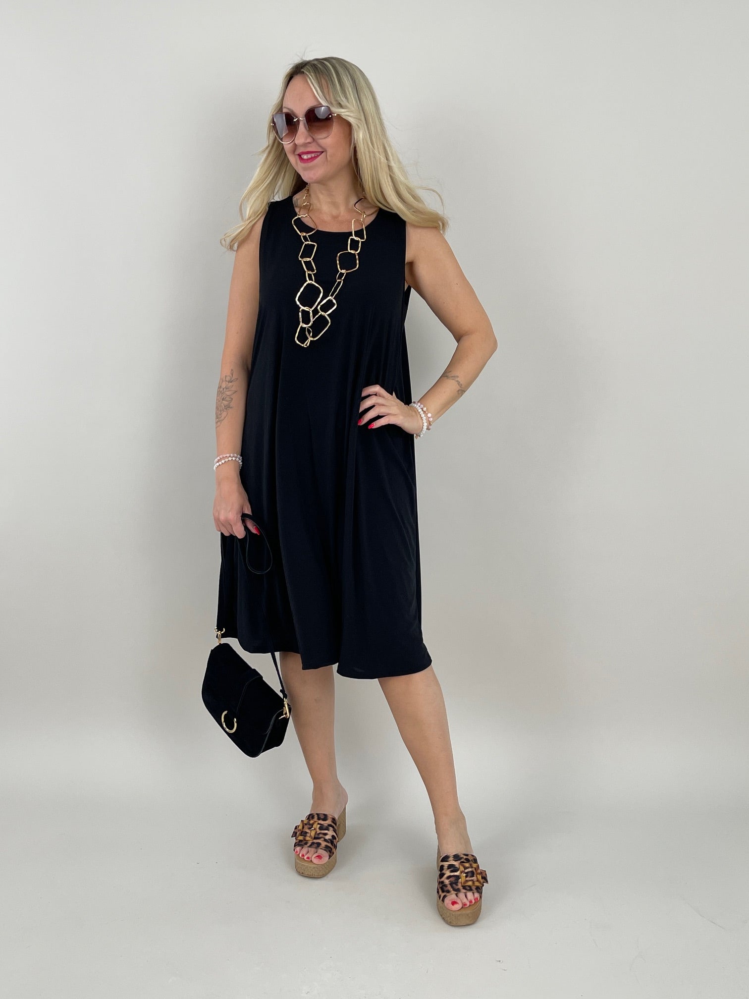 Kleid Kofferstoff Uni in Schwarz Artikel 6132