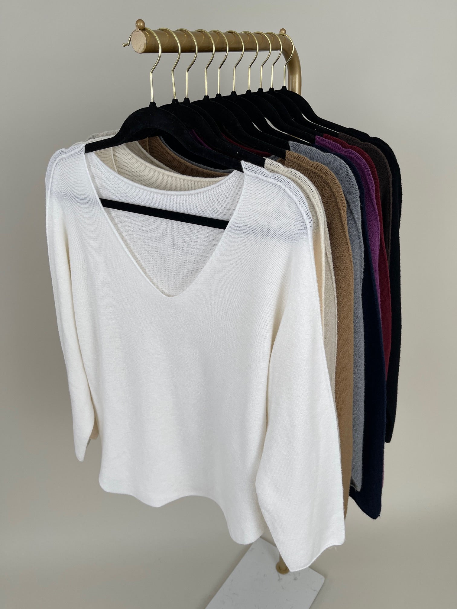 Pullover Uni V-Ausschnitt in versch. Farben Art. 6413