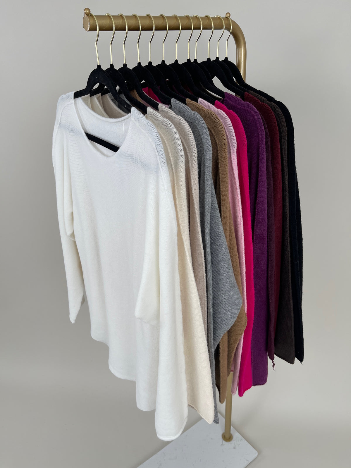 Pullover Uni Rundhals-Ausschnitt in versch. Farben