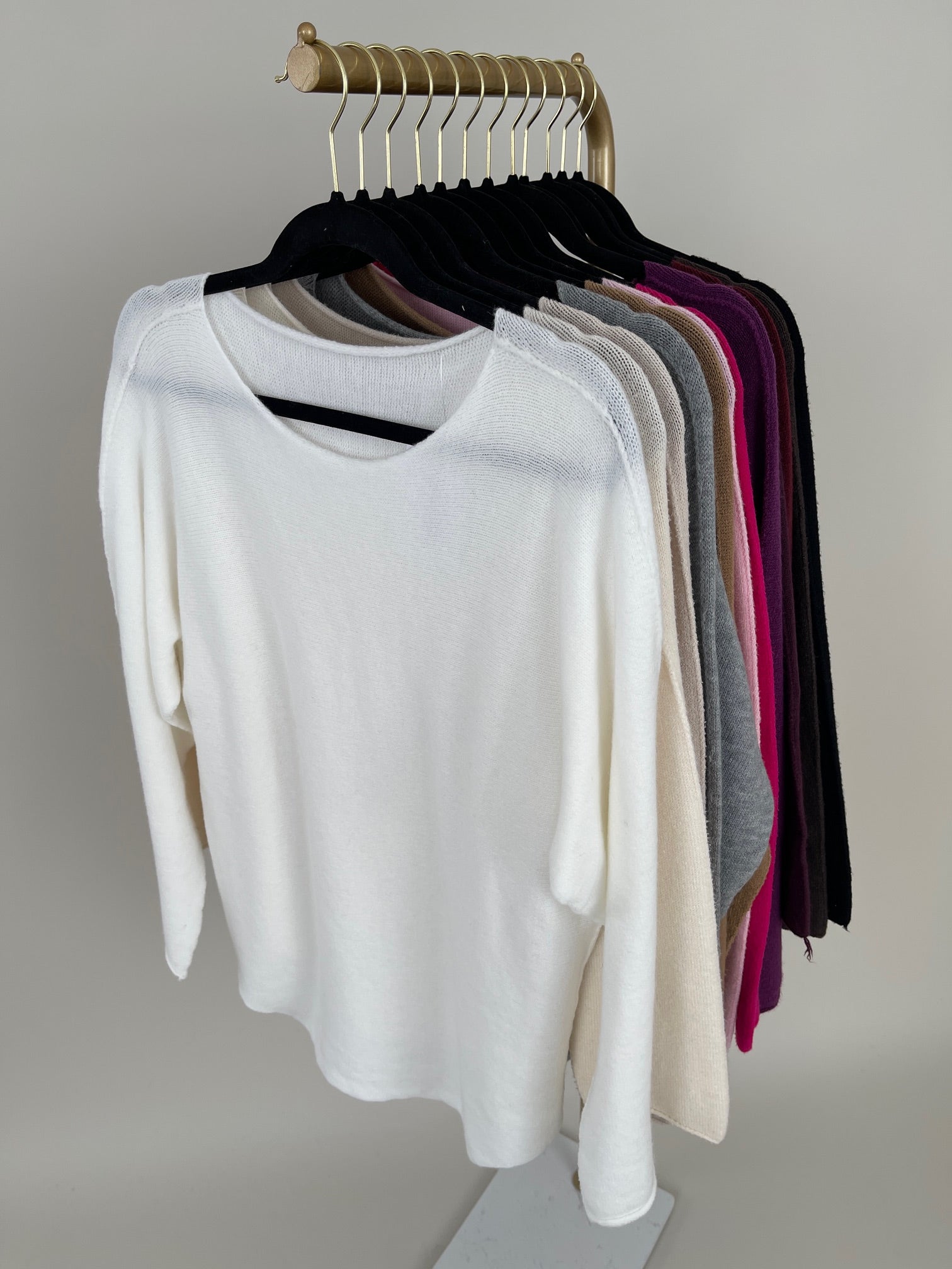 Pullover Uni Rundhals-Ausschnitt in versch. Farben Art. 6414