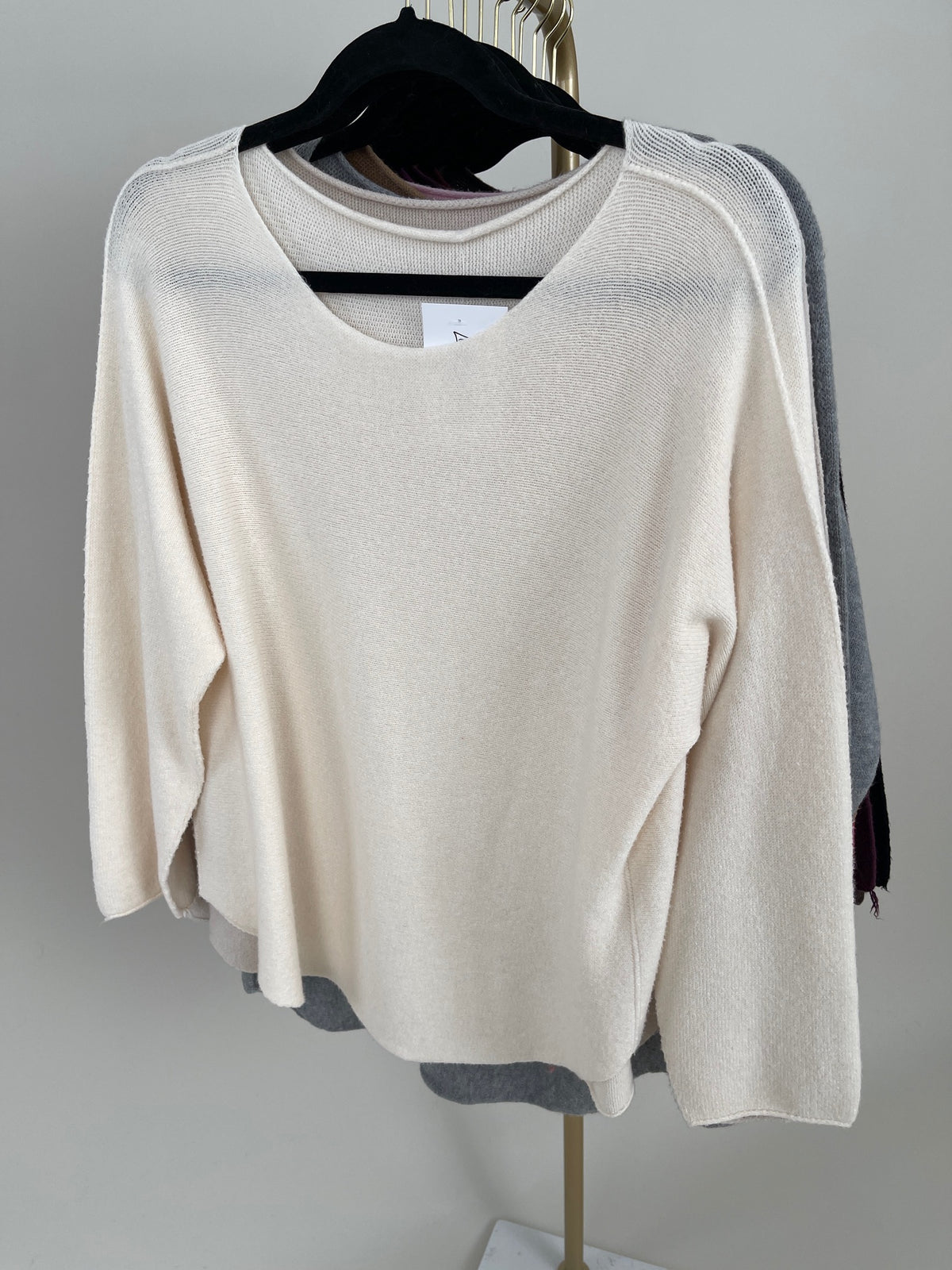 Pullover Uni Rundhals-Ausschnitt in versch. Farben