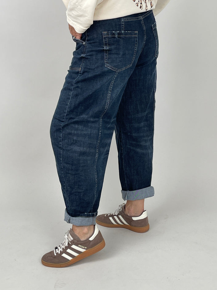 Jeans Barrel Schnitt dunkle Waschung