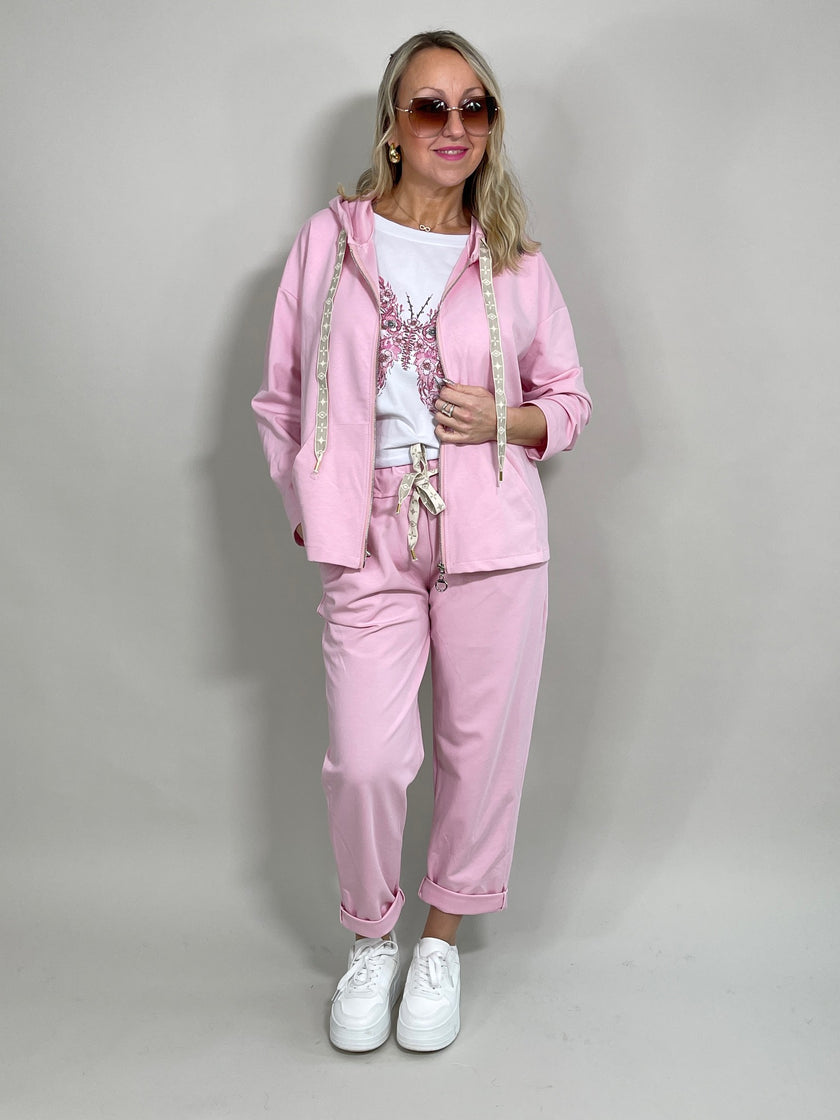 Sweatjacke mit Kapuze und Bändern in versch. Farben Artikel 5601