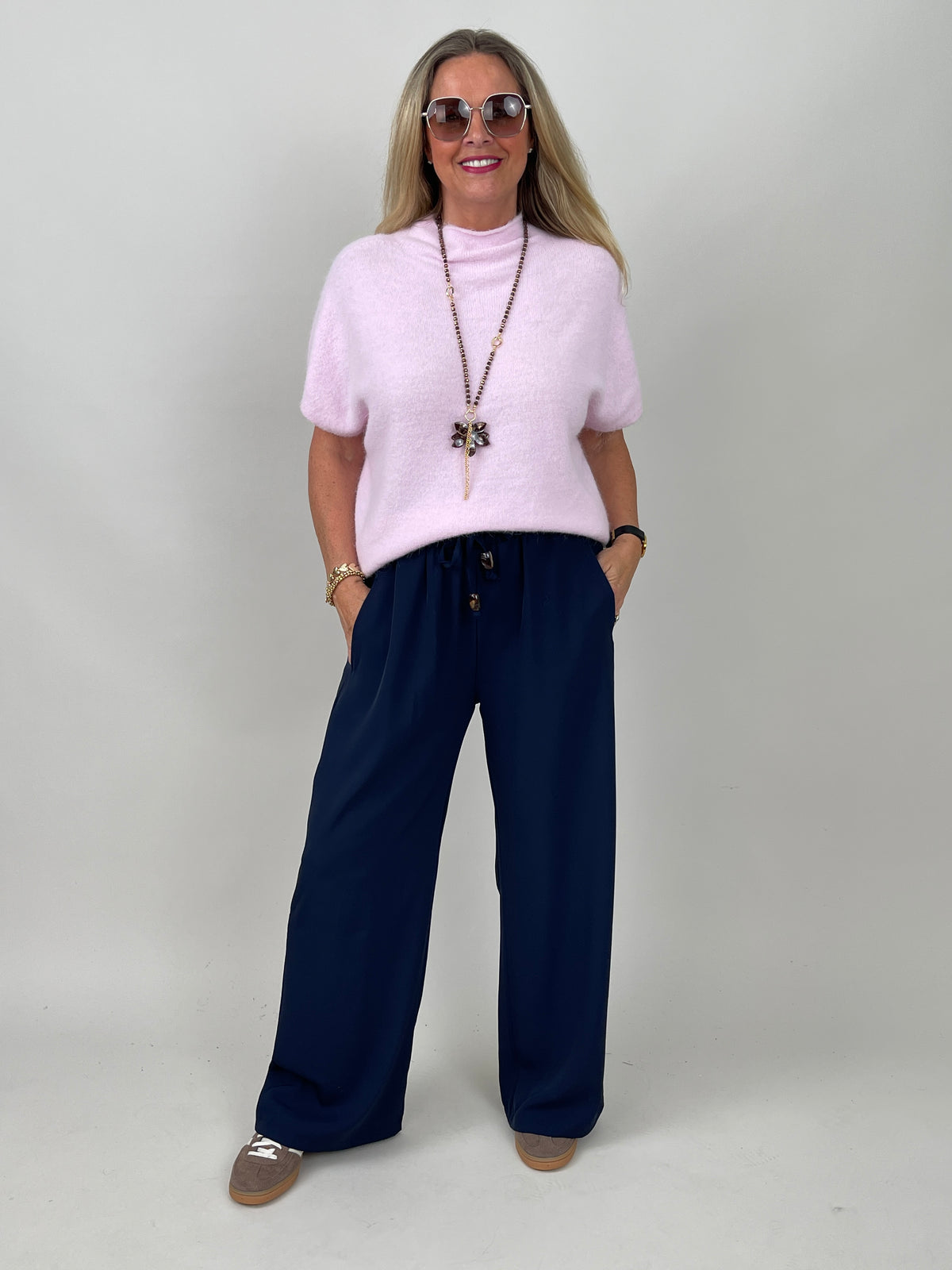 Marlene Hose bis Größe 44 in Marine
