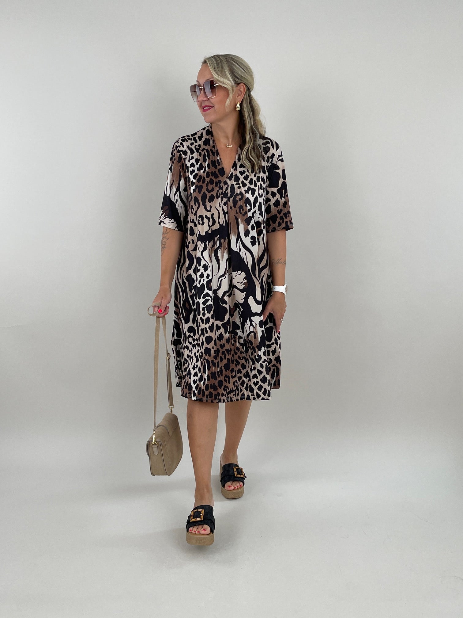 Kleid Kofferstoff Halbarm Muster in Braun/Beige Artikel 6183