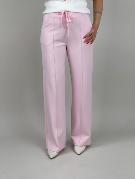 Palazzo-Hose in Rosa