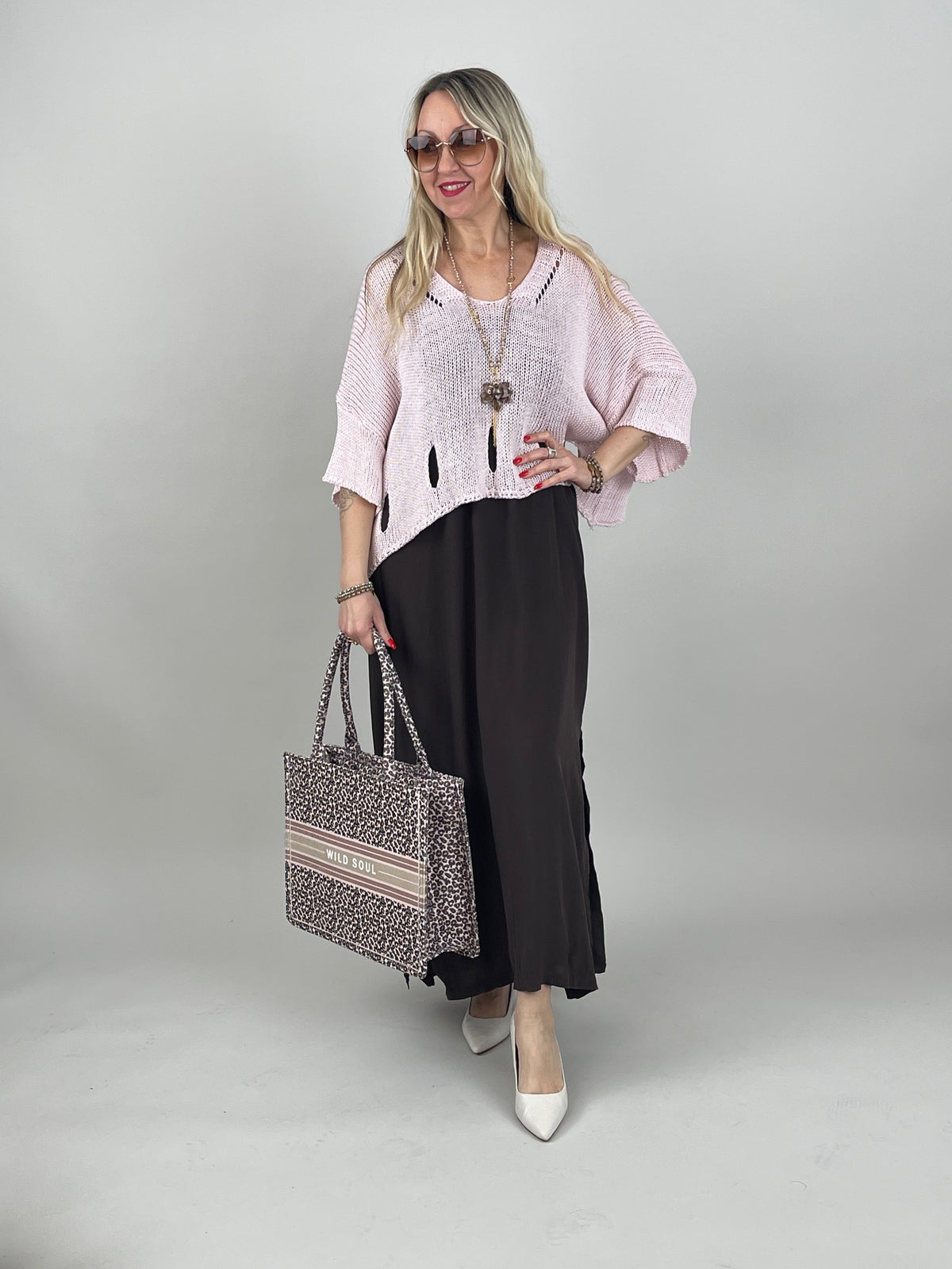 Kleid Satin-Ausschnitt in Mokka