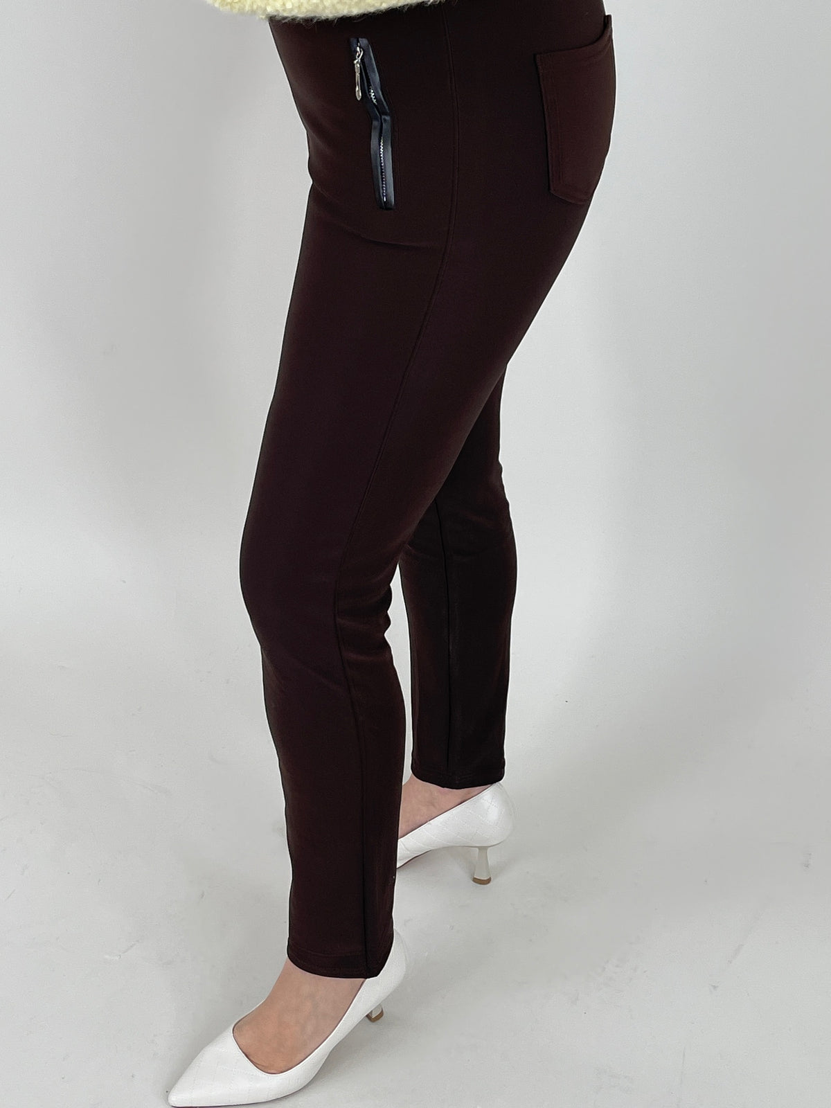Leggings mit Taschen in Mokka