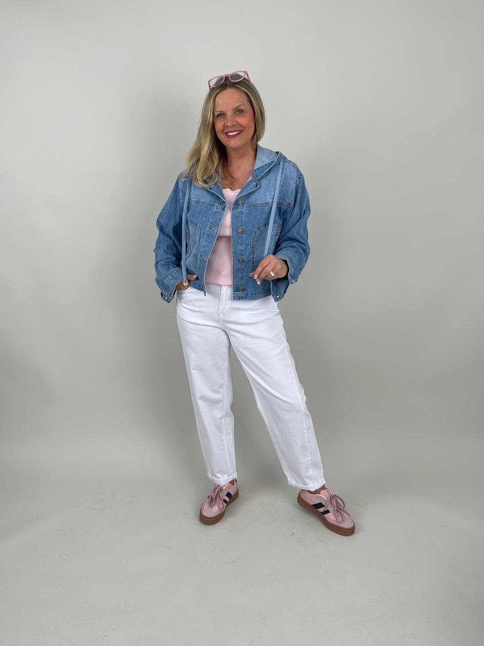Jeansjacke mit Kapuze seitliche Taschen Art. 7071