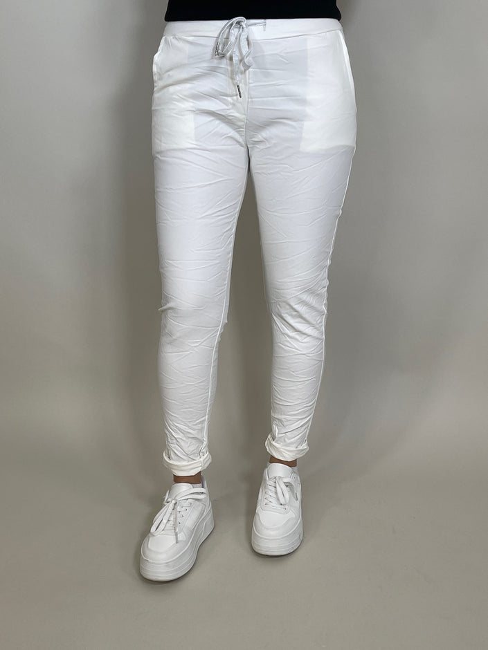 Jogpants Lederoptik in Offwhite Artikel 12007