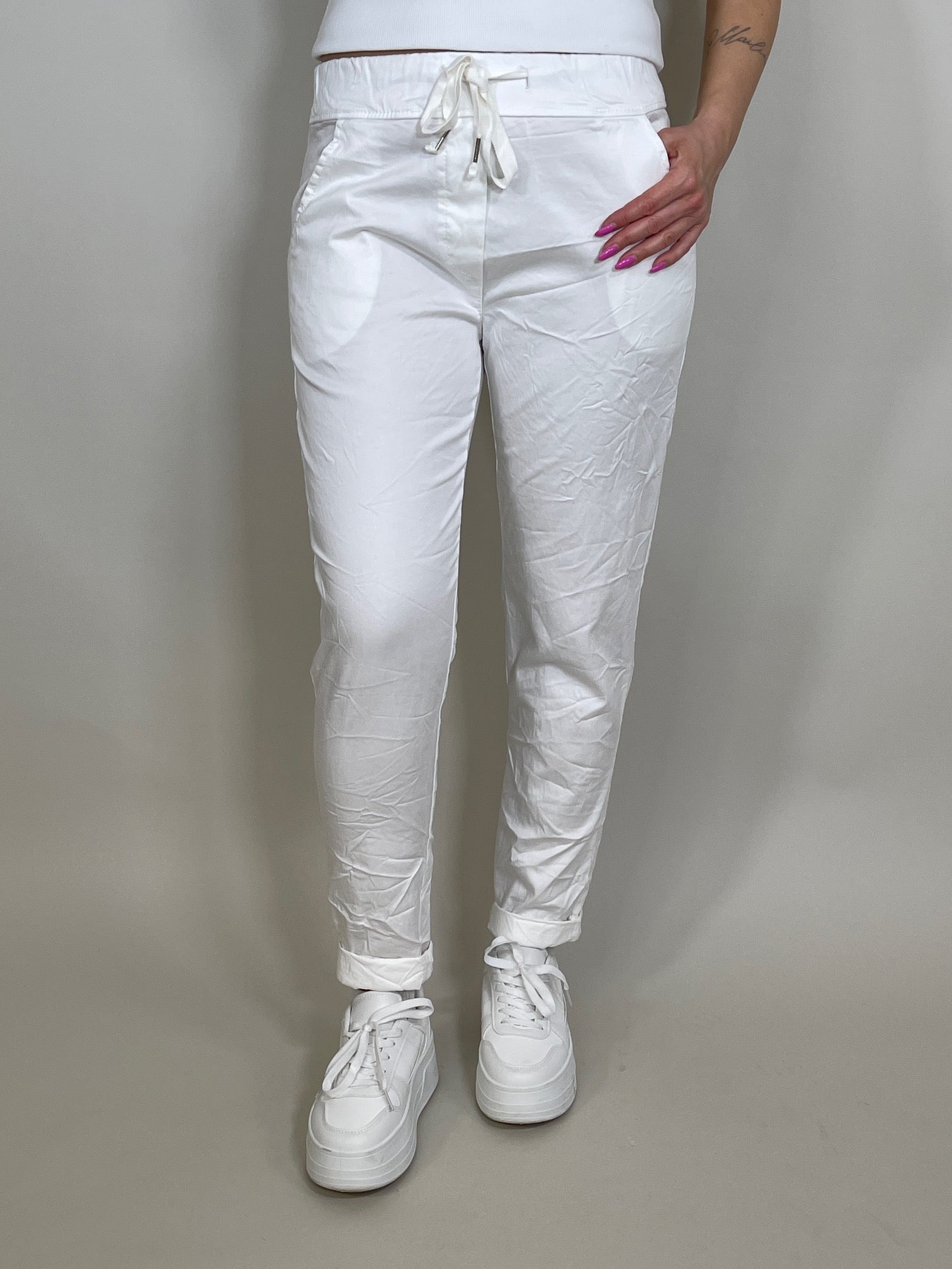Jogpants Uni in Weiß